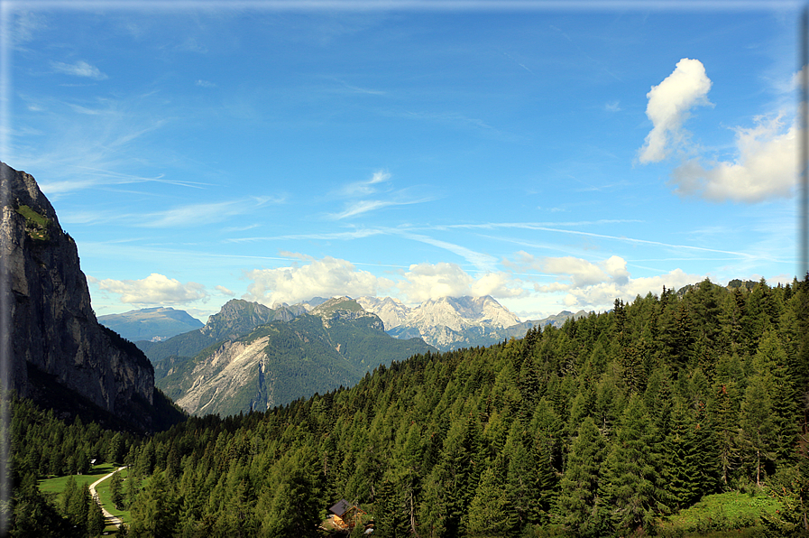 foto Passeggiata dal Col dei Balbi al Rifugio Coldai